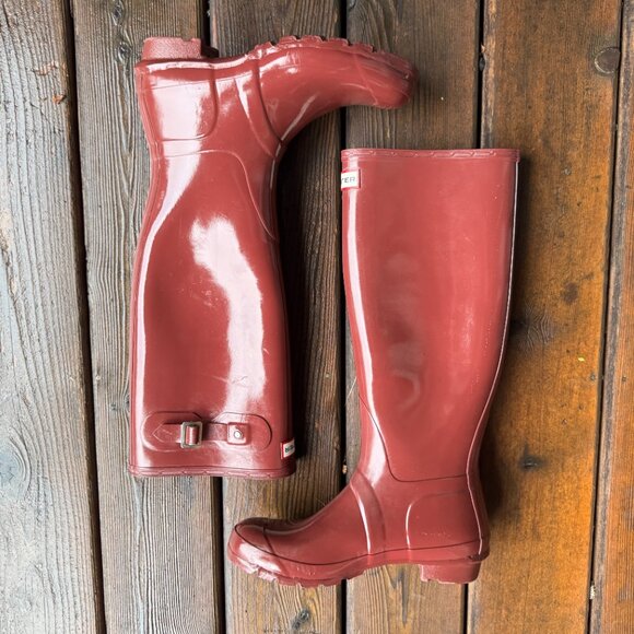 Hunter Original Tall Gloss Casual Rain Boots, Fall Red, in Women's 7 - Picture 4 of 12